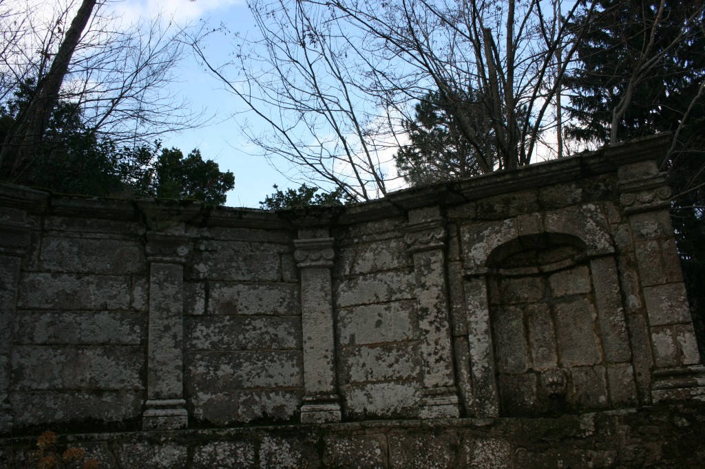 l'esedra che circonda il santuario