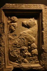 Rilievo medievale del nacino inferiore della Fontana di Perugia, scolpito da Giovanni e Nicola Pisano